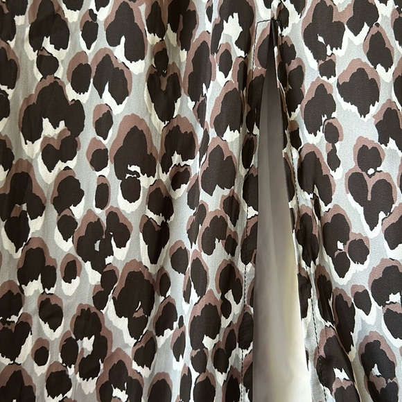 PAIGE Delfina Blue Ice Leopard-Print Skirt Size Small - Picture 6 of 10